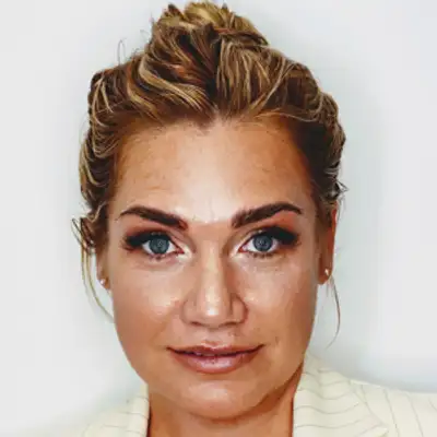 Dr. Nicole Haggard