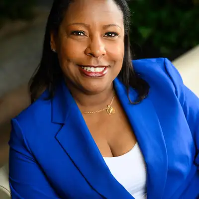 Dr. Martine Canal