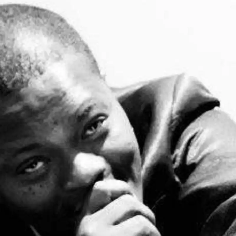 Entrevue avec Dodo Miranda, chanteur angolais