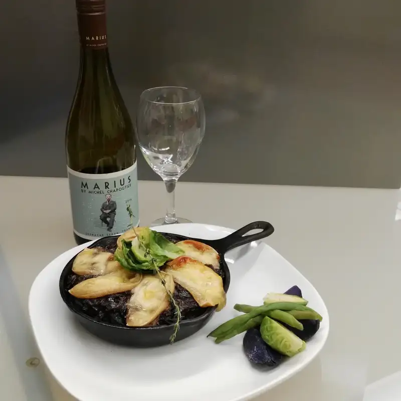 PLAISIRS EN BOUCHE - Réchauffons-nous avec une tartiflette revisitée par Eric Marle