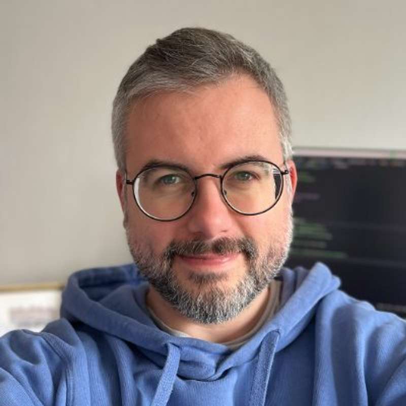 Simon Hamp