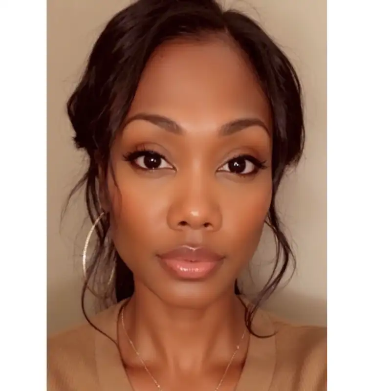 Mom, Hustler, Wealth Builder: Vee Jones on Her First Year as an Insurance Agent