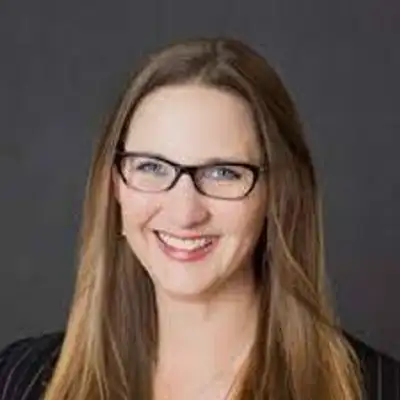 Shana Veale