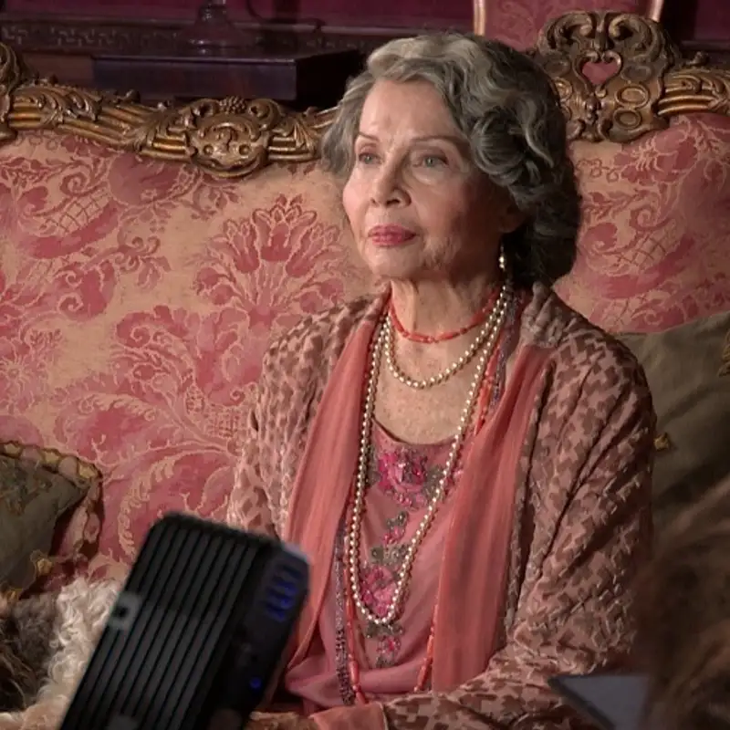 Entrevue à propos du film «Leslie Caron, The reluctant star»