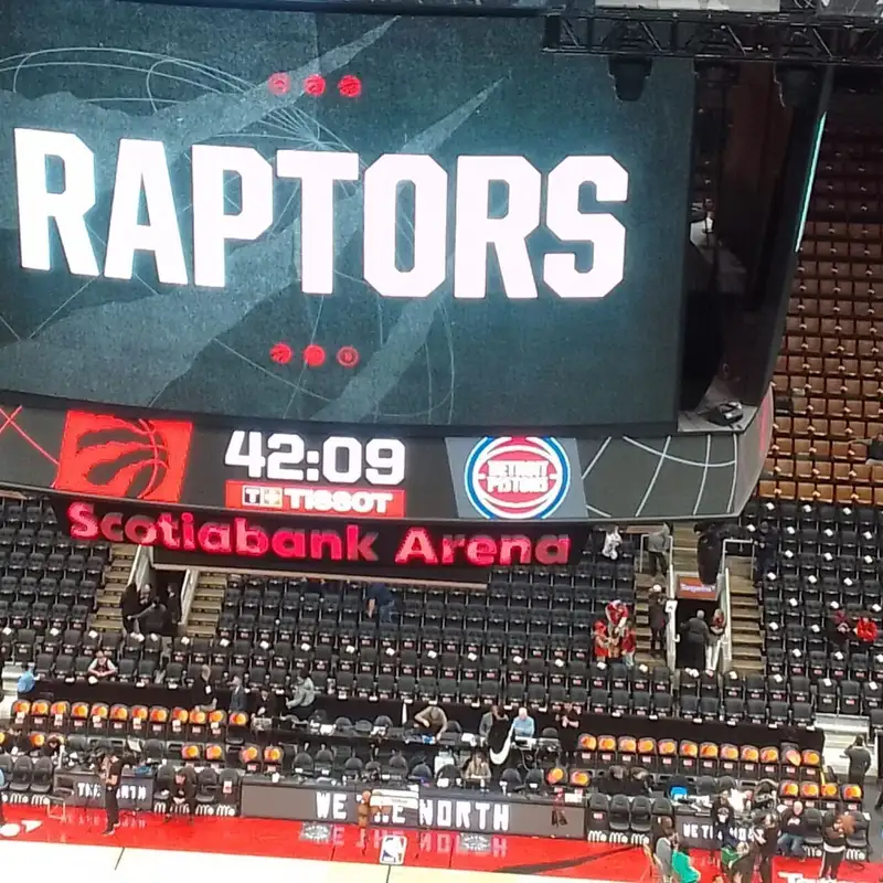 SPORT - Les Raptors écrasent les Pistons avec un festival offensif et un record de passes décisives