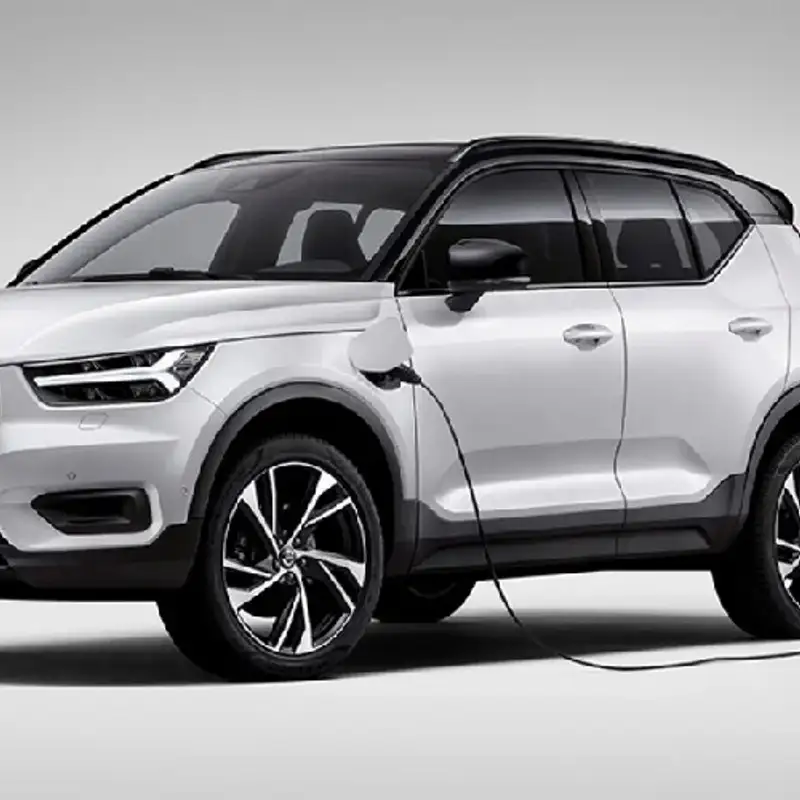 AUTOMOBILE - Volvo XC40 Recharge: branchable, branchée, mais chère
