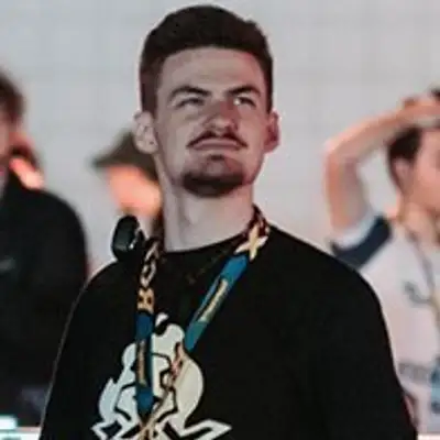 Ajmorr2000
