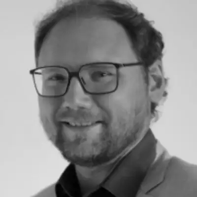 Dr. Ronald Backer