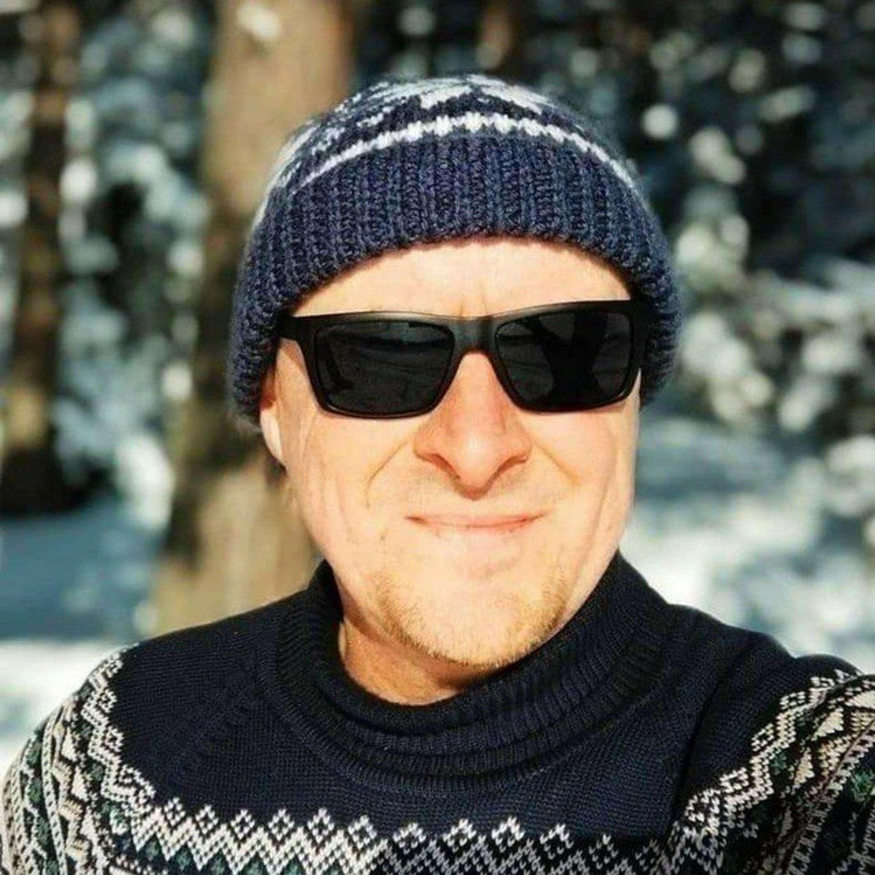 Сотрудники ФСБ пришли с обысками к карельскому журналисту Валерию Поташову