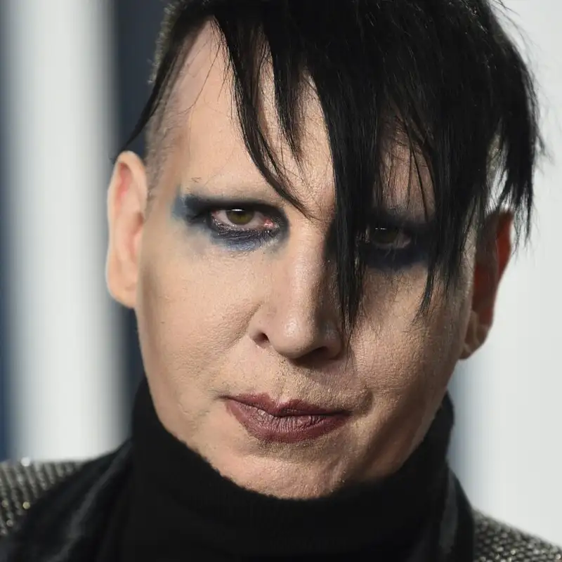 Fugitive Bomber Captured in Wales, Governor Vetoes Election Board Bill, Marilyn Manson Settles Lawsuit, Damian Williams Resigns as Attorney, and more...