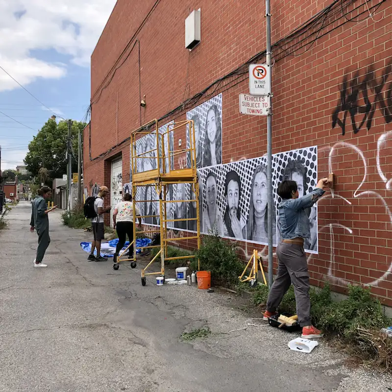REPORTAGE - Un projet photo de JR à Toronto, mis en place par deux francophones