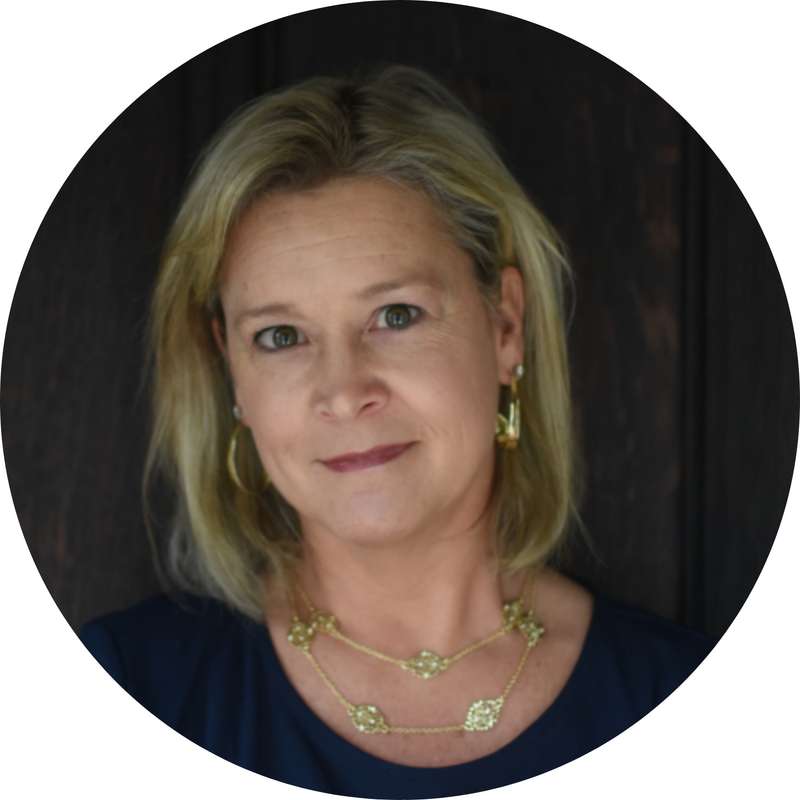 Julie Lowe