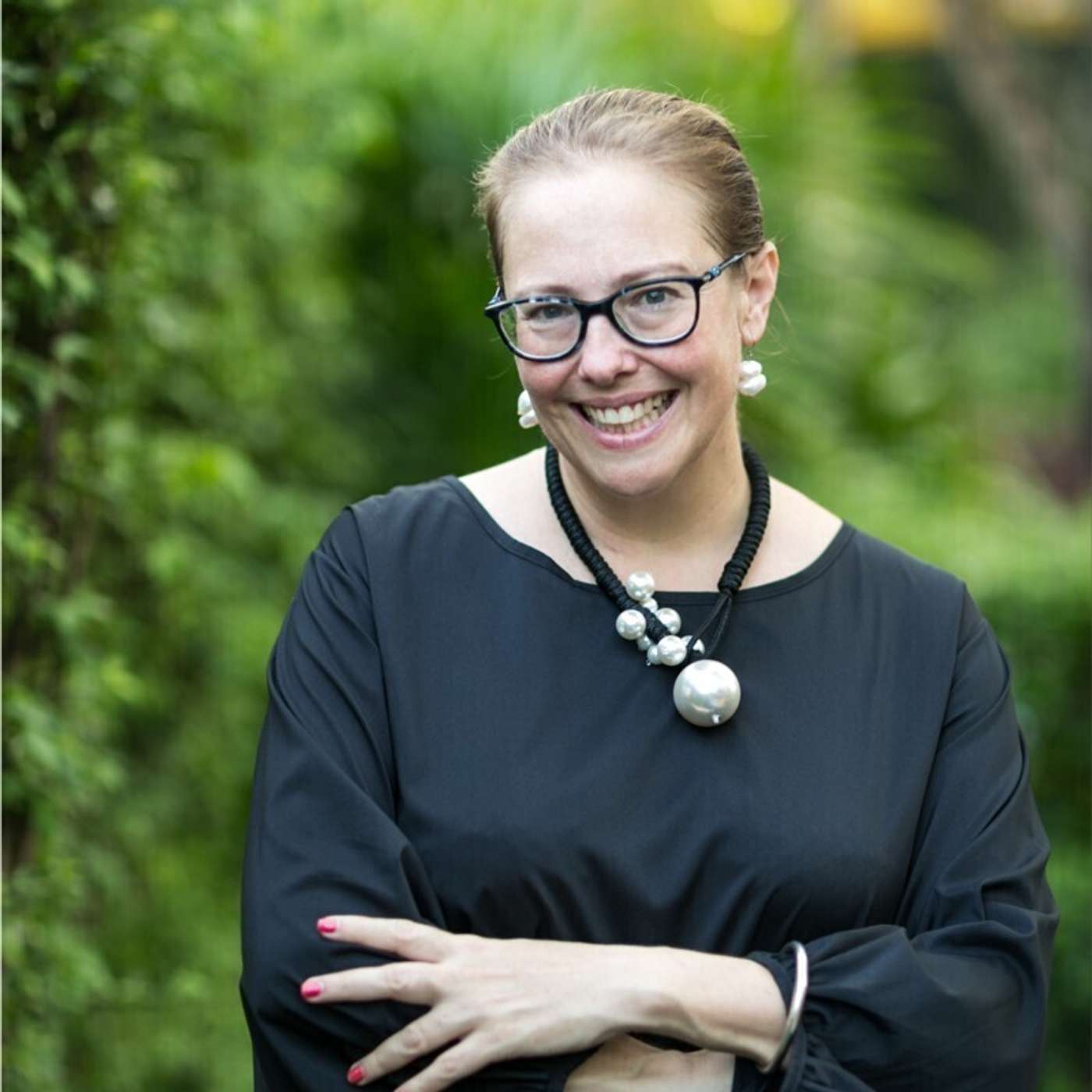 EP224: Leading with Vulnerability: What's Your Extraordinary? A conversation with Donna Ciempka