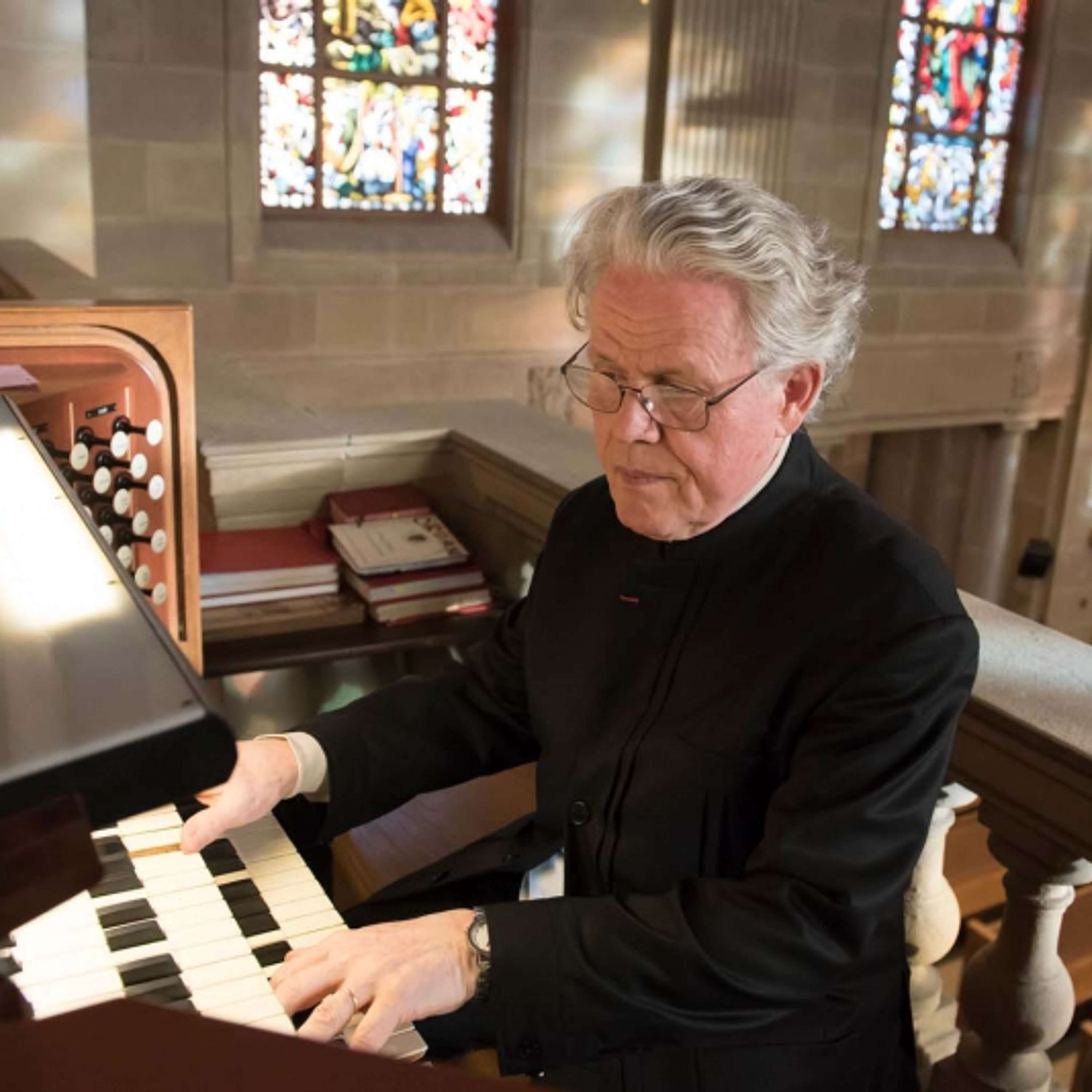 Il Maggio Organistico Presenta .........
