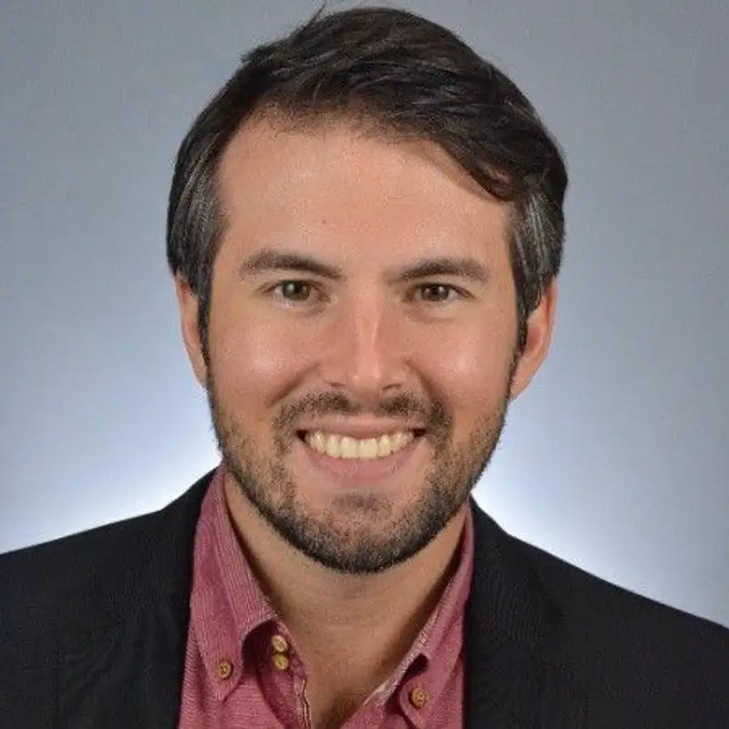 Ep. 415 w / Phil Strazzulla Founder of Select Software Reviews