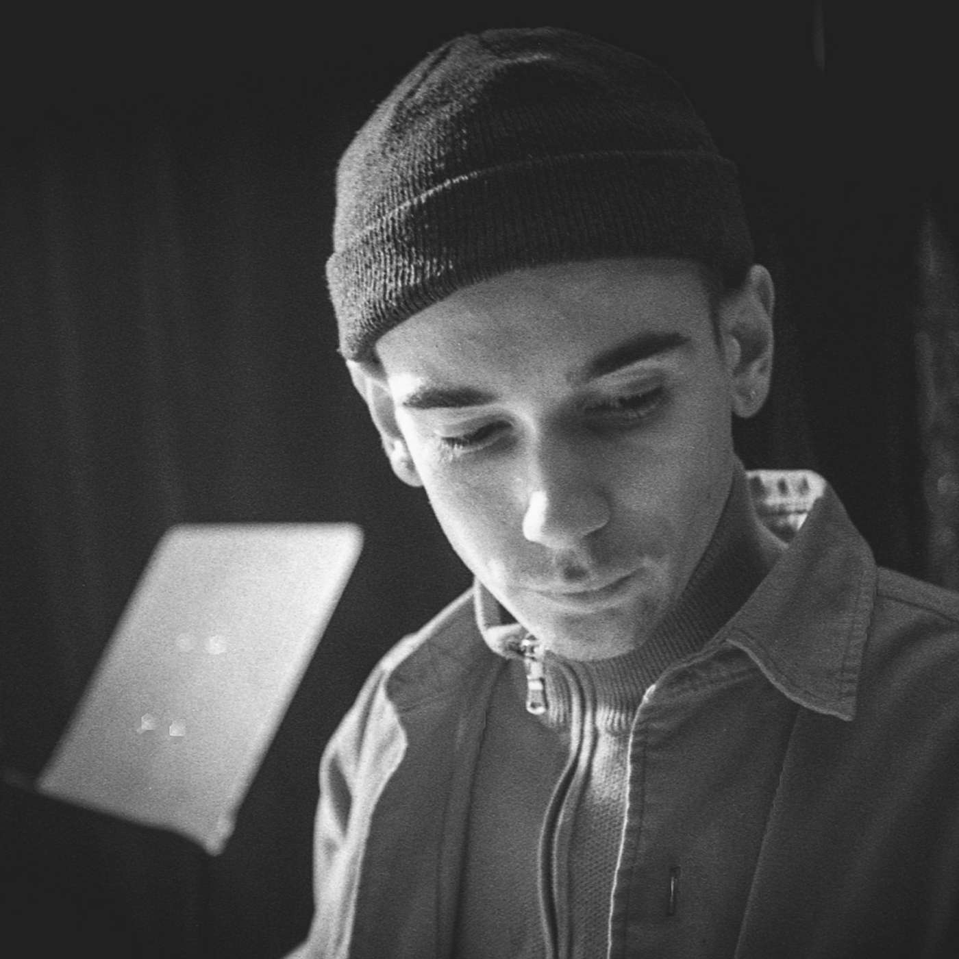 Lettres à Grand-Mom (1/8) : Antoine, ce n’est pas quelqu’un sur qui on peut compter Lettres à Grand-Mom (1/8) : Antoine, ce n’est pas quelqu’un sur qui on peut compter