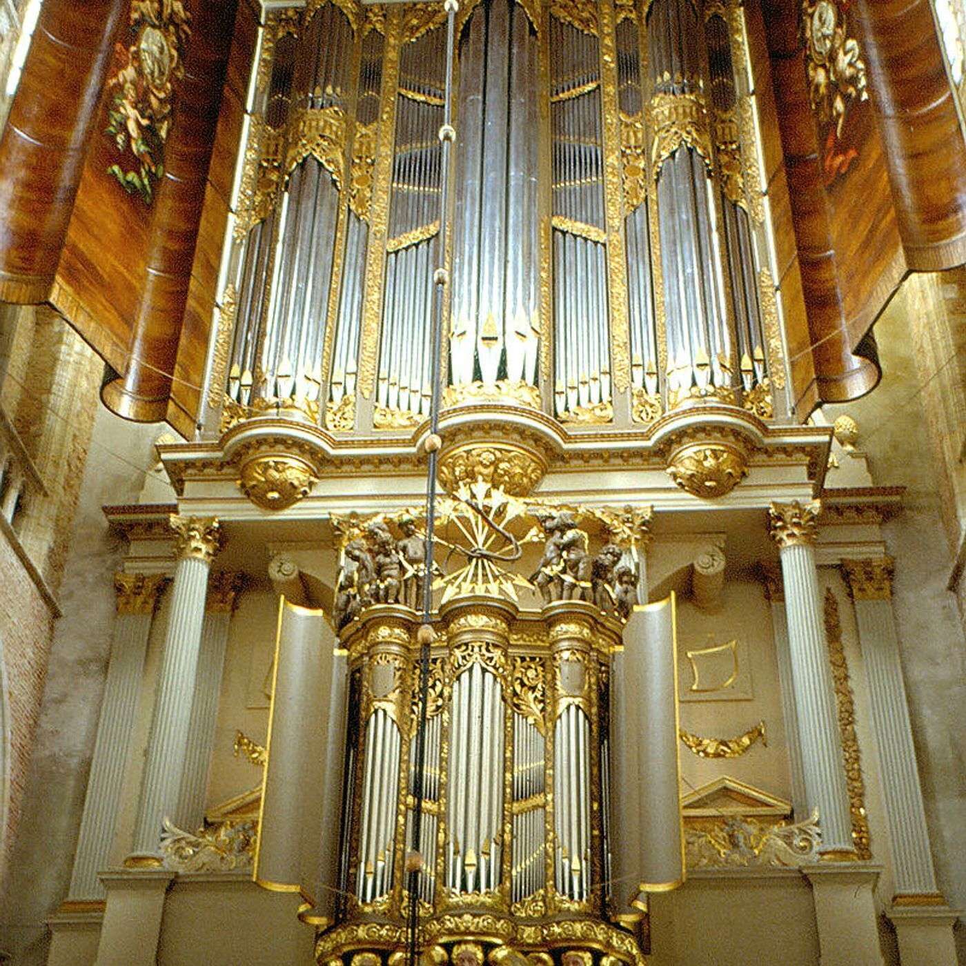 Il Maggio Organistico Presenta .........
