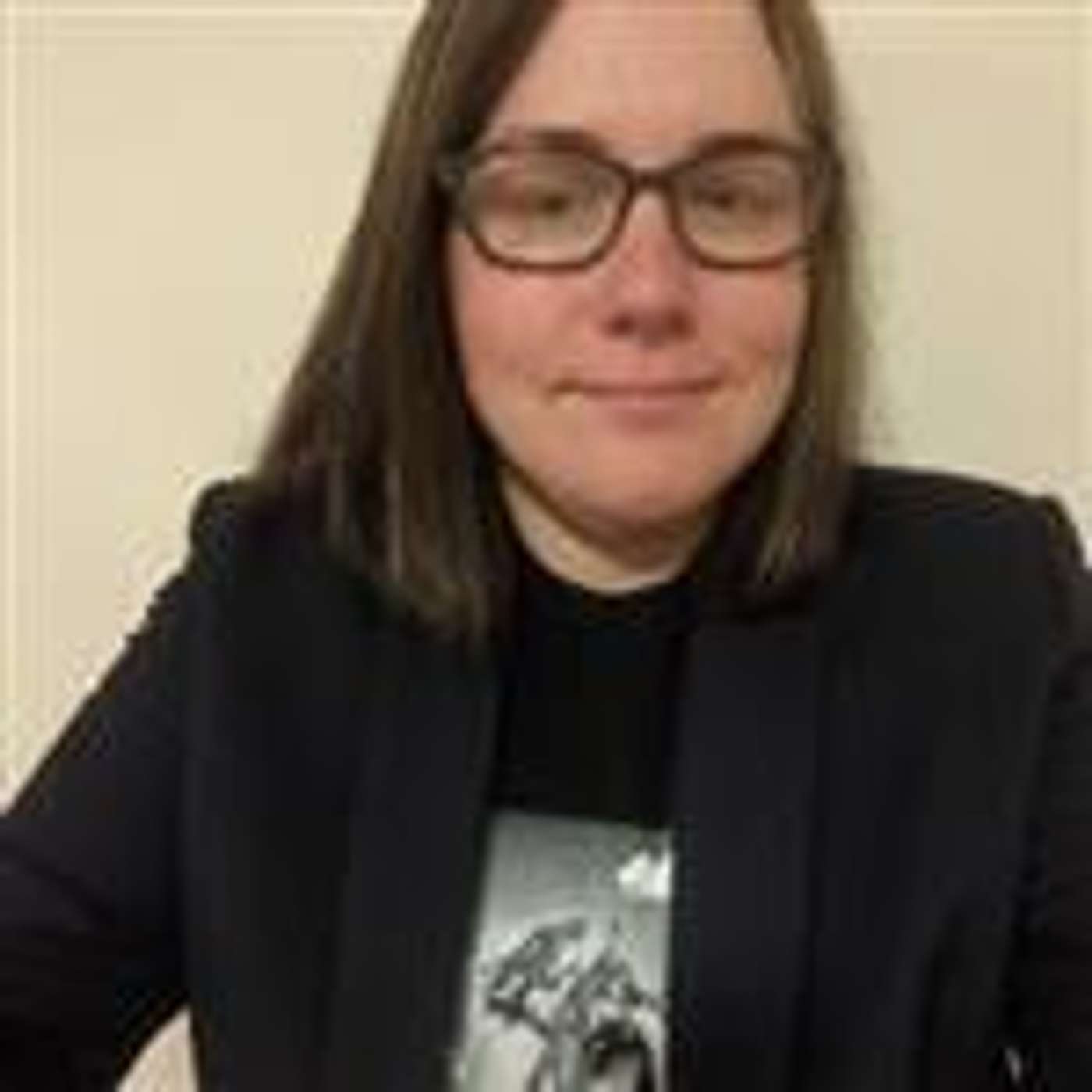 Episode 9 - Peta Cooper: The rise of a versatile leader in the intersection of content management, trading and innovative leadership
