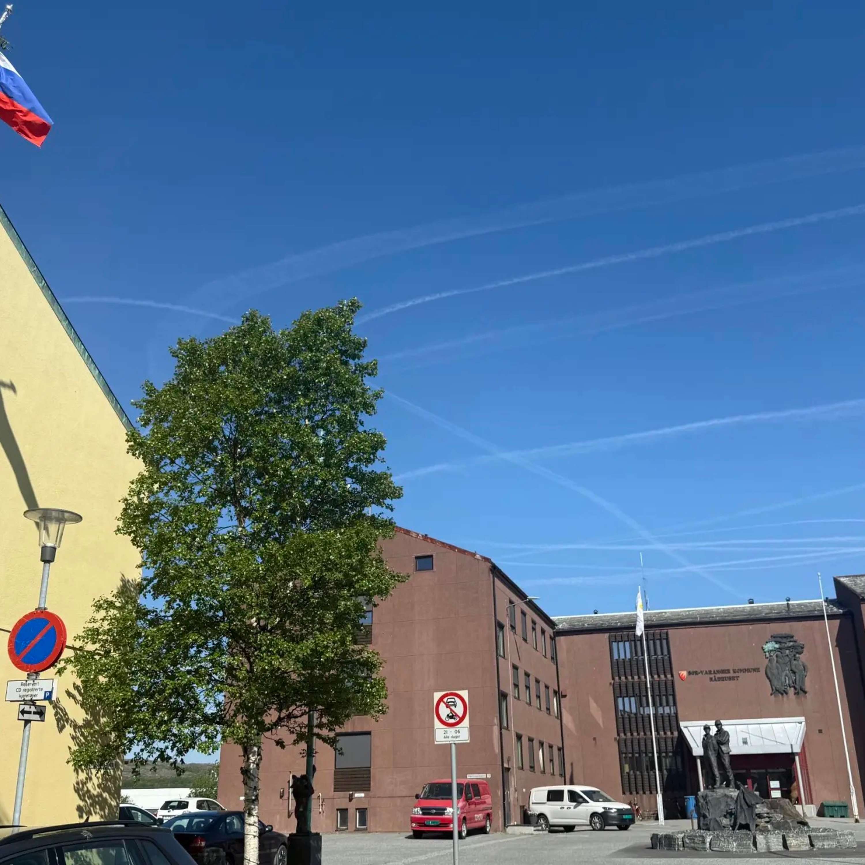 Сигнал о суверенитете: Истребители тренируются у границы с Россией