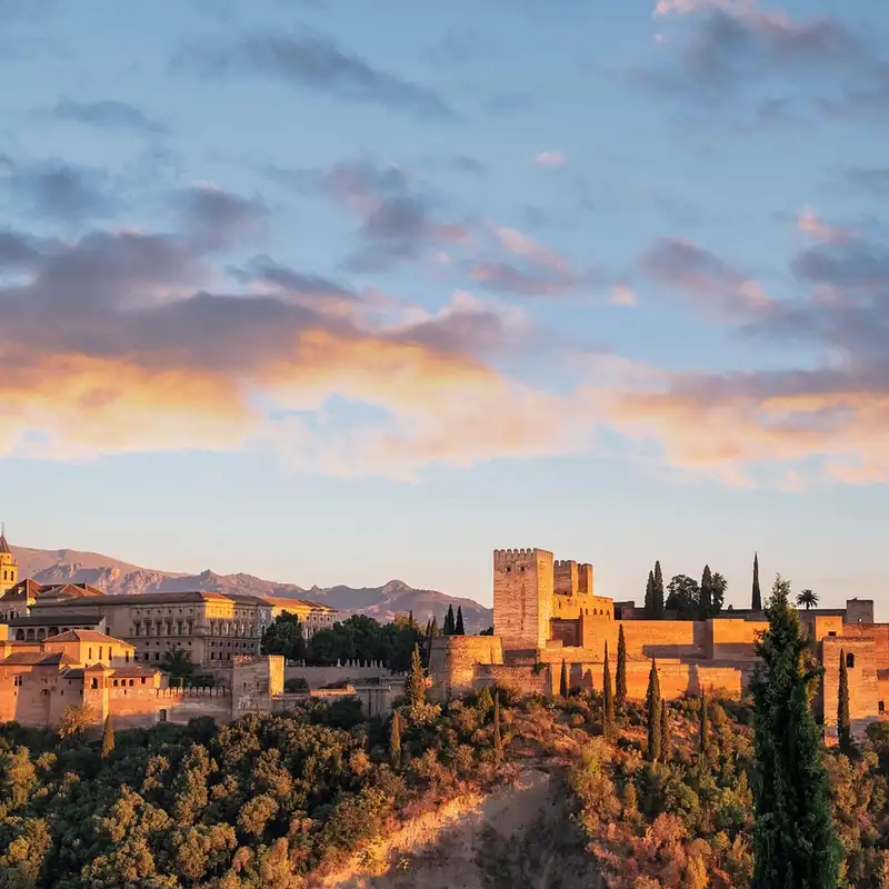 VOYAGES - Grenade et l'Alhambra, chef d'œuvre d'architecture hispanomauresque
