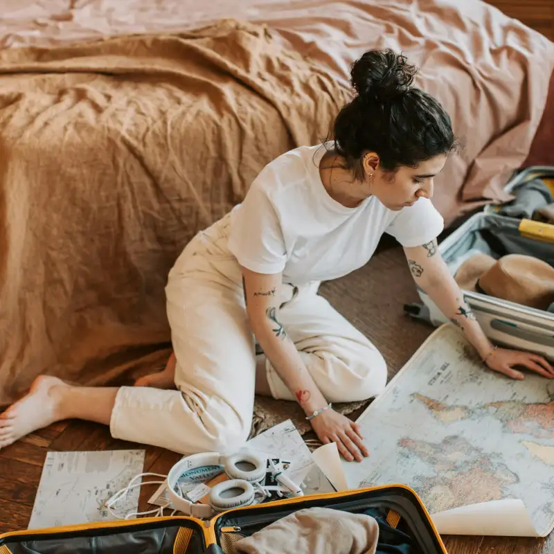 VOYAGES - Quelles sont les erreurs à éviter absolument lorsqu'on voyage en solo ?