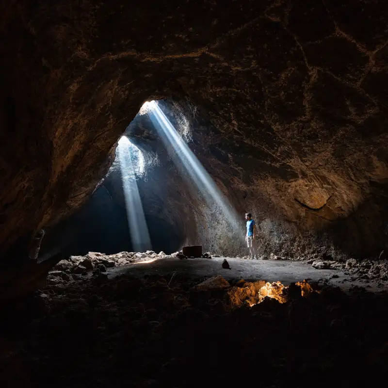 Azovstol Ukraine, a cave is a grave
