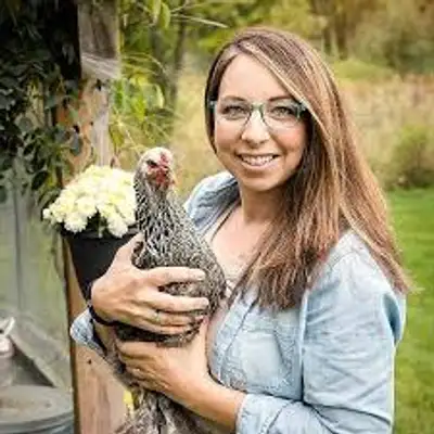 Nikki Husted of Purely Chickens