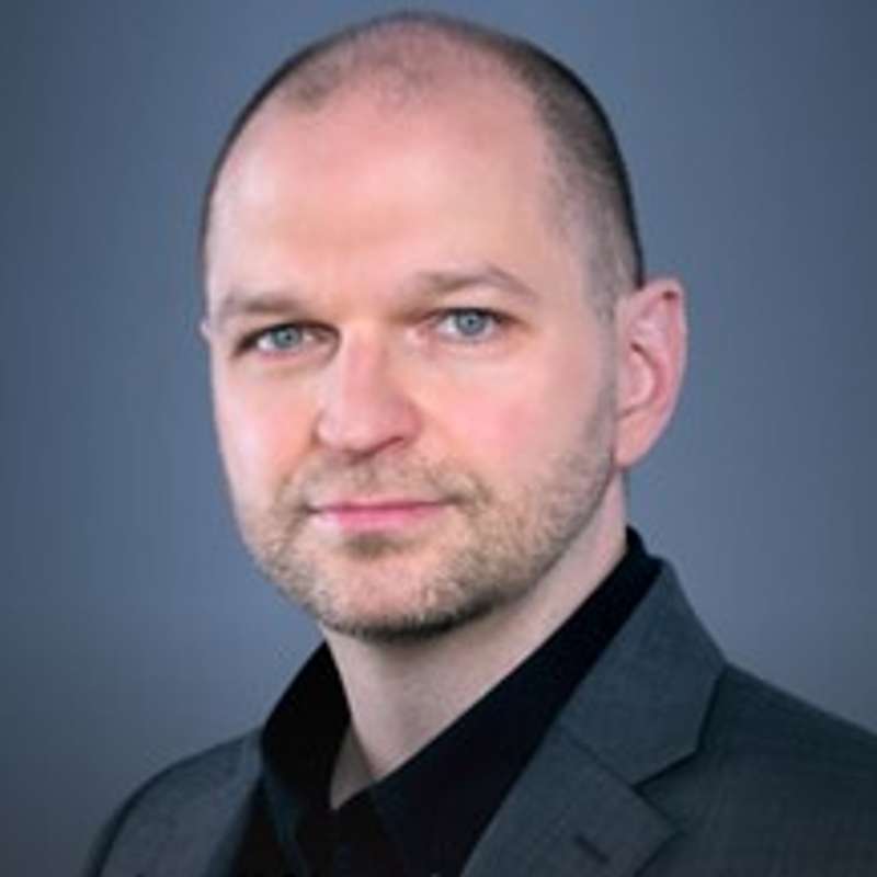 Erik Luhrs