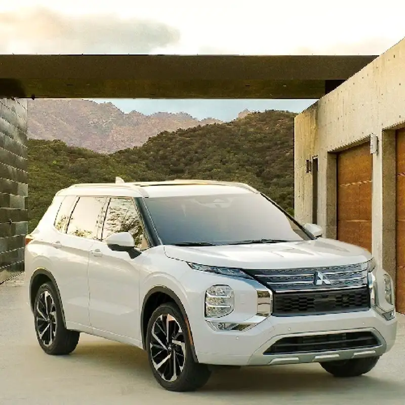 AUTOMOBILE - Le tout nouveau Mitsubishi Outlander, un sérieux concurrent dans le monde des VUS