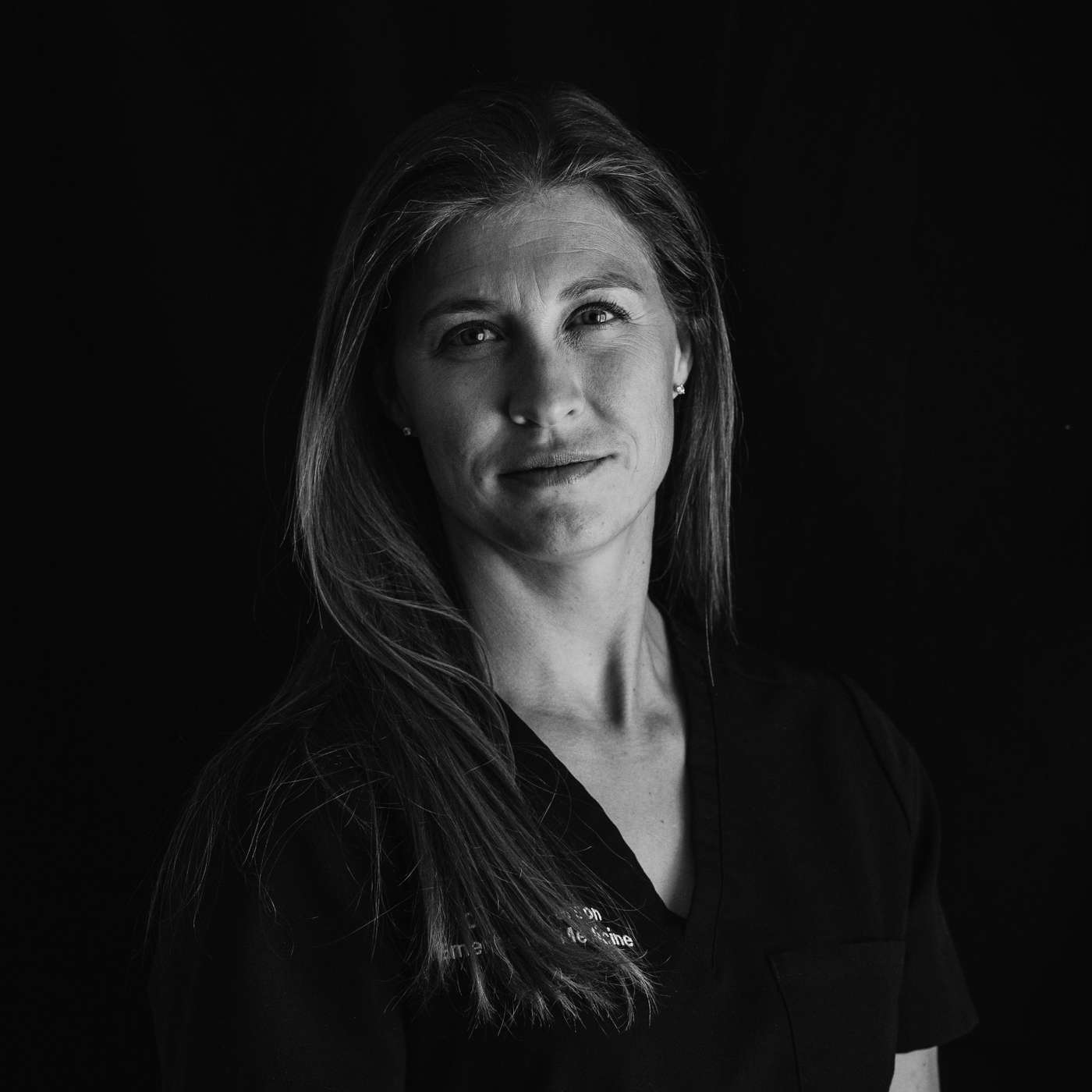 E138 Heather Patterson on her new book Shadows and Light, documenting COVID-19 and burnout