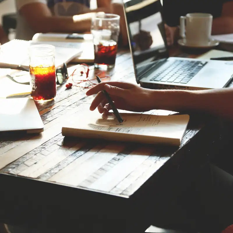 Episode 006 - The Importance of Written Communication in the Workplace 