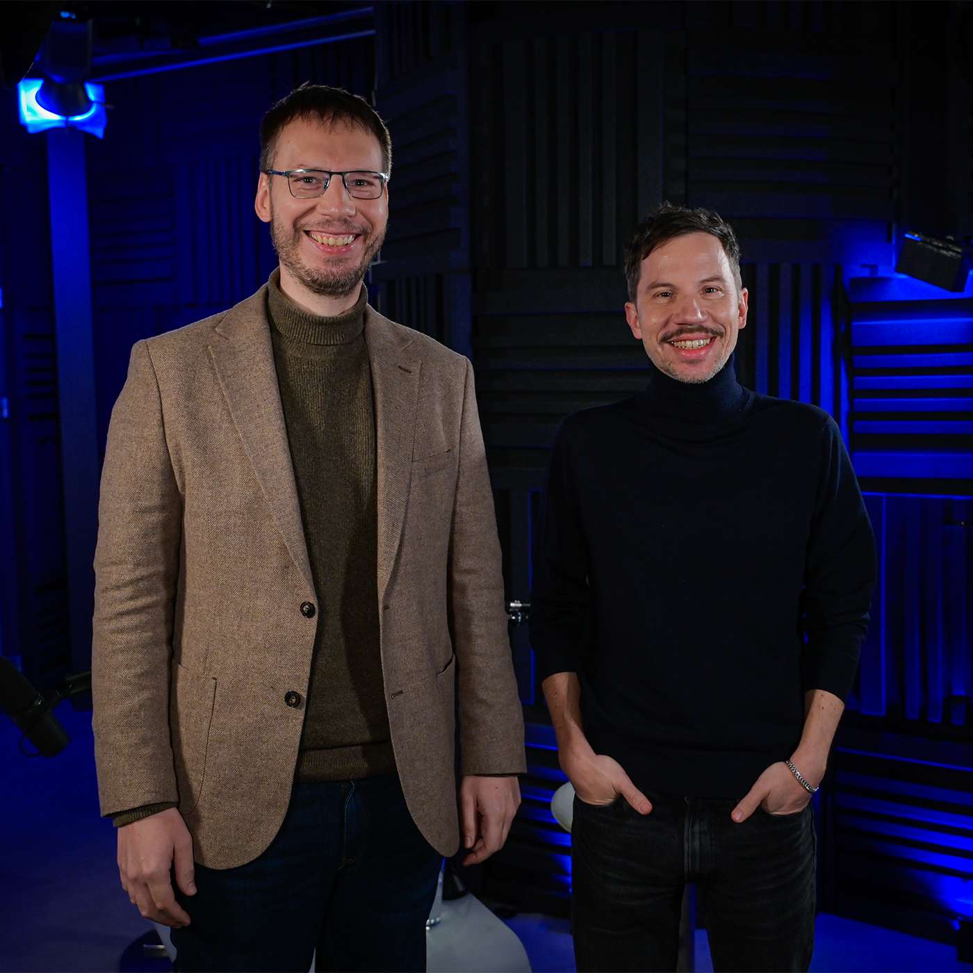 Srčki med Gibanjem Svoboda in SDS (dr. Tadej Troha in Luka Lisjak Gabrijelčič)