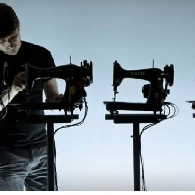 Explosion sonore et visuelle - Partez à la découverte de Martin Messier, compositeur et artiste visuel surprenant et envoûtant