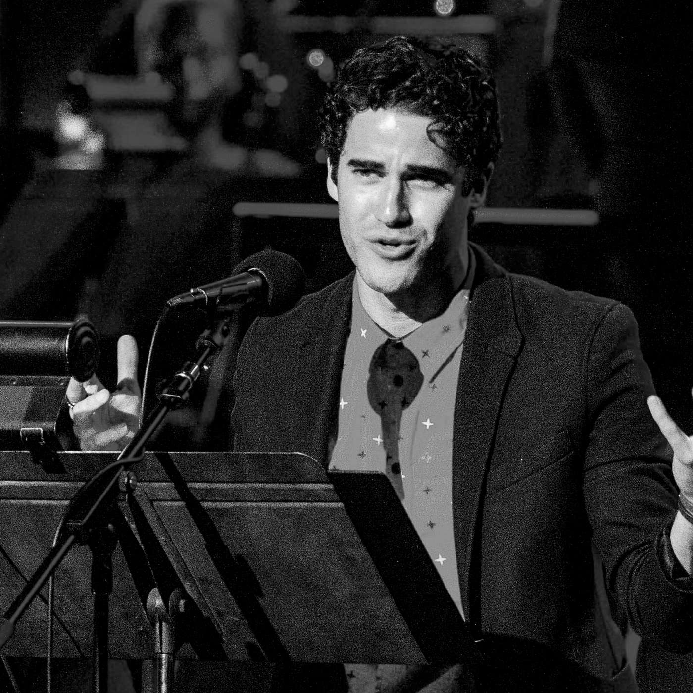 Glee's Darren Criss Performs 