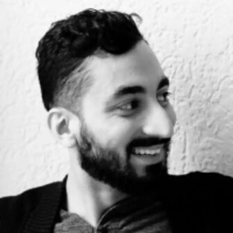 282 - Ali Jiwani (Rally) On recreating social gatherings online.