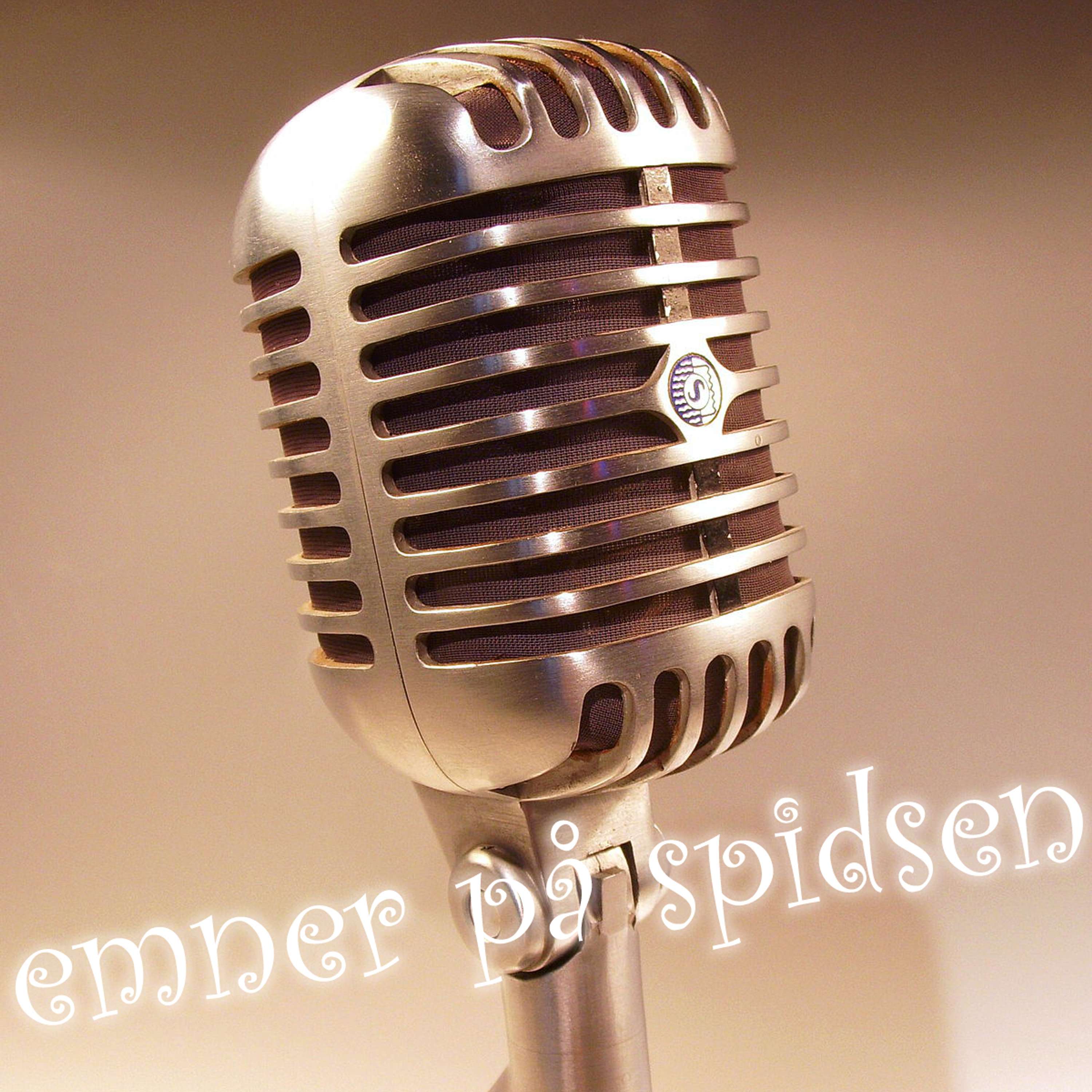 emner på spidsen af Ester Moore