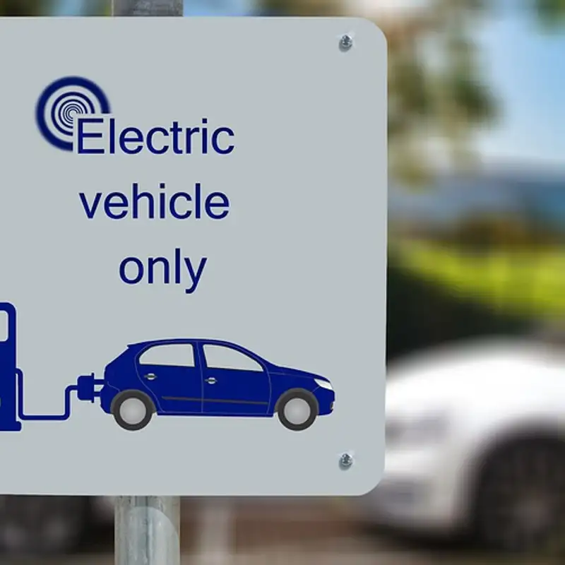 AUTOMOBILE - Pour moins polluer, roulez branché!