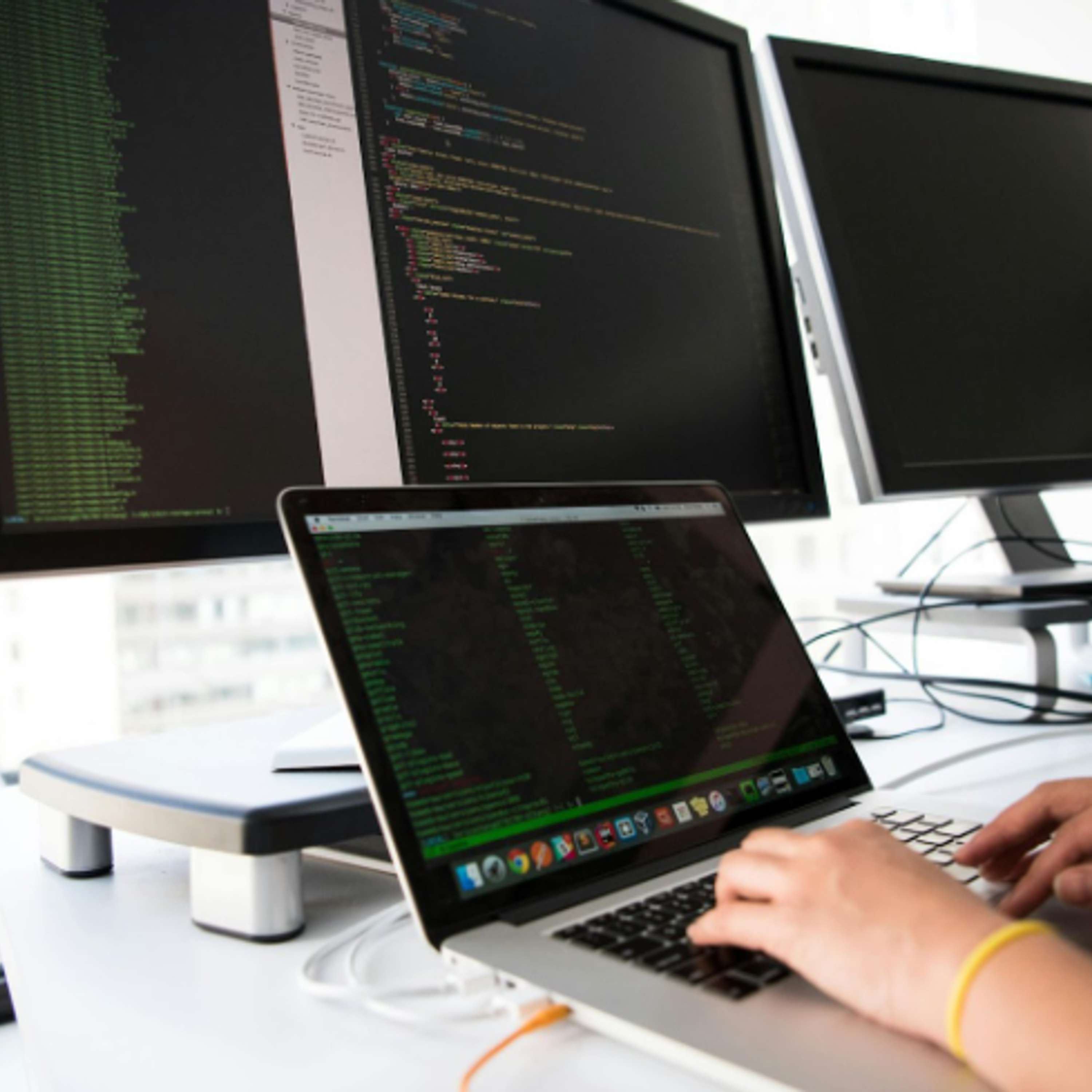 Crafting Multi-Cloud Systems: How Tech Experts Are Solving Connectivity